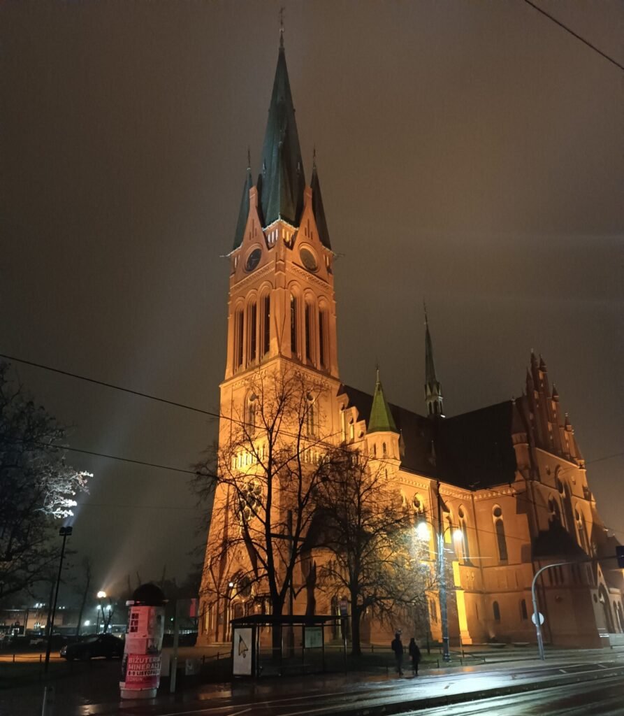 Toruń cheap Poland itinerary
